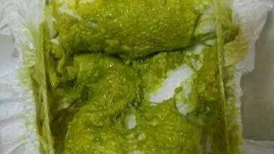 哺乳期食物过敏怎么办:哺乳期食物过敏可以哺乳吗 哺乳期宝妈吃的东西会影响宝宝吗？