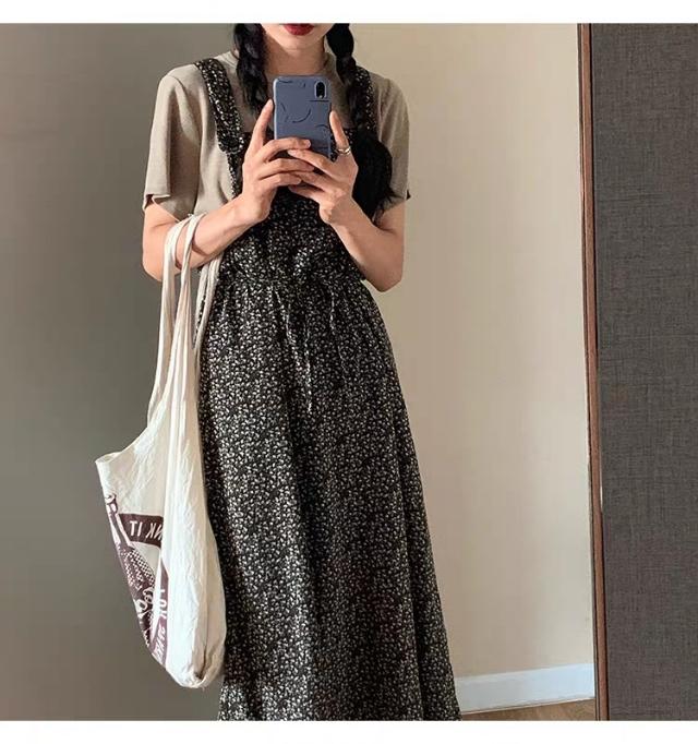 狗服装夏:宠物美容行业的前景好吗？ 小黄狗服装