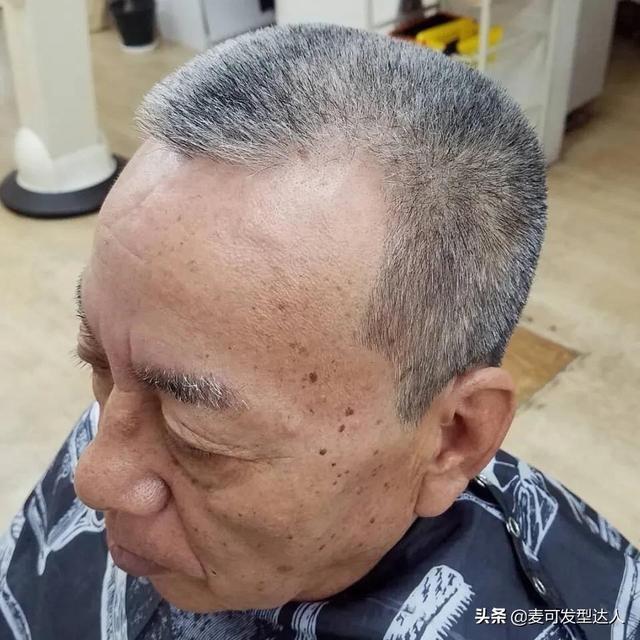 60岁男人发型图片