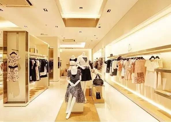 零基础怎么开服装店，女装创业开始应该怎么做才好呢