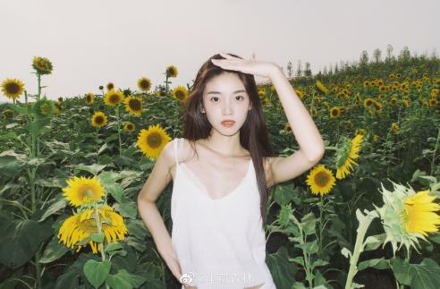 网红刘阳个人简介:网红阿沁、刘阳、半藏森林的混乱情事霸占热搜，你怎么看？