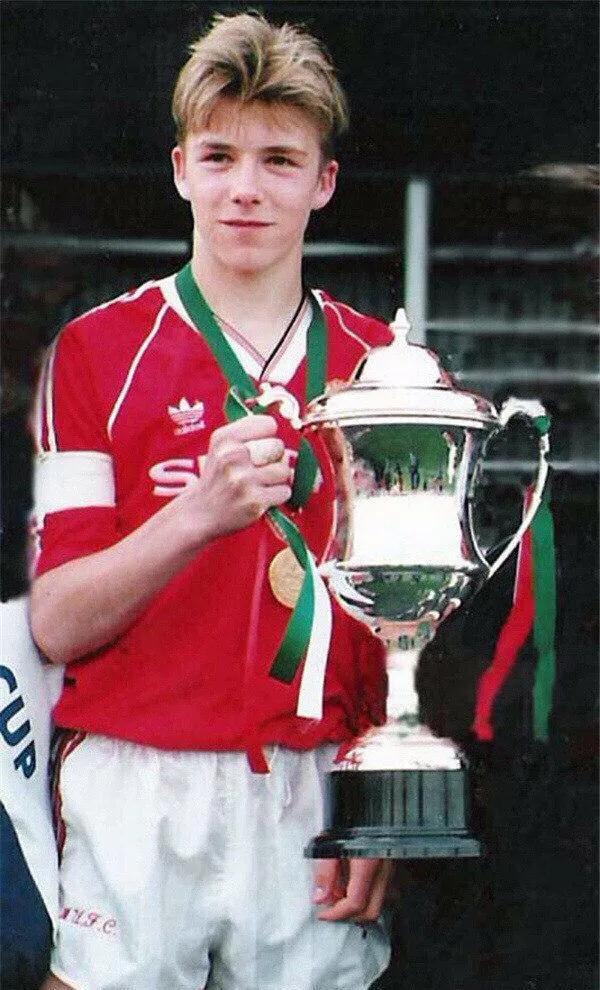 贝克汉姆和维多利亚当年是如何走在一起的？为什么很多球迷认为贝嫂毁了小贝的生涯？插图96