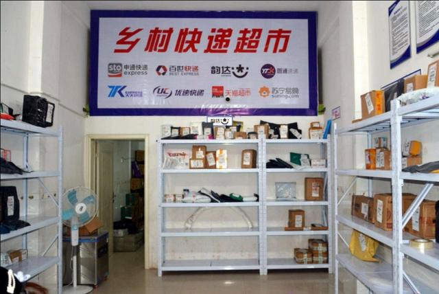 想做些投资小的地摊生意,有哪些好卖的产品,主要跑农村乡镇集市？