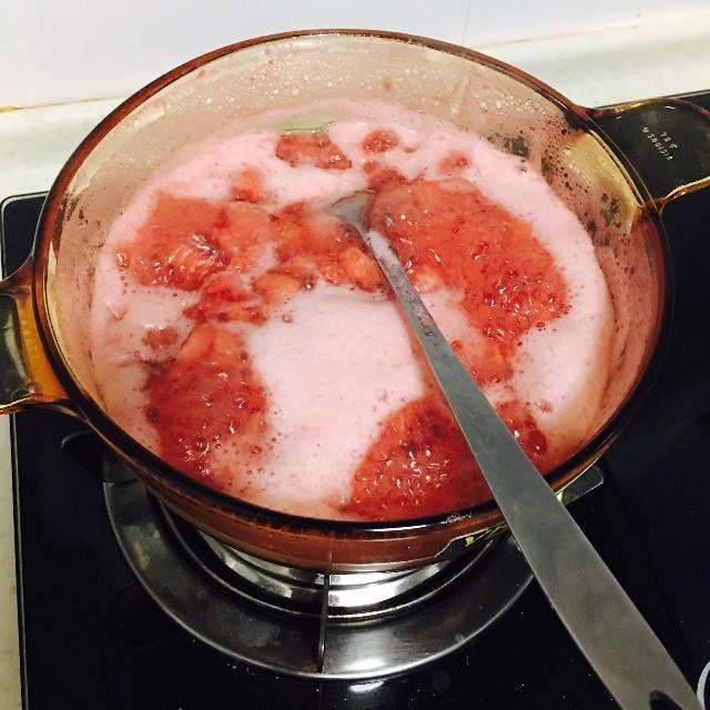 怎样做草莓酱(怎么做草莓果酱)