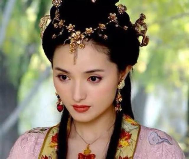 小龙女彤彤图片:好爸爸人设的背后，你真以为张碧晨未婚生女这事这么单纯吗？