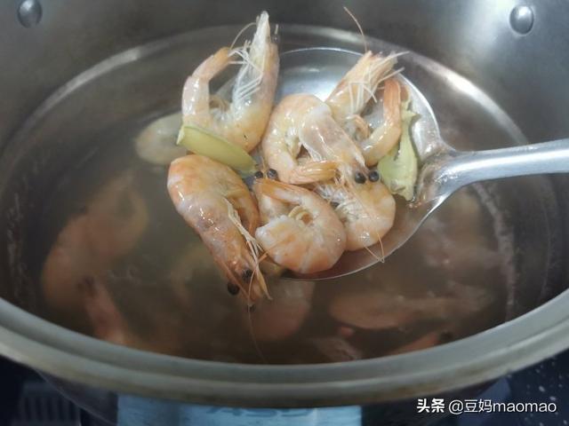 柱侯酱一般炒什么菜用，花生酱、柱侯酱、海鲜酱怎样炒才味道好