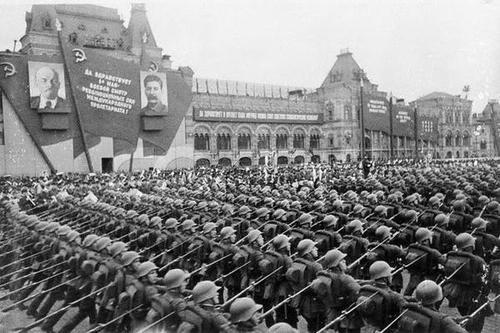 二战中，如果日军不招惹美国，直接配合德国进攻苏联会如何？插图22