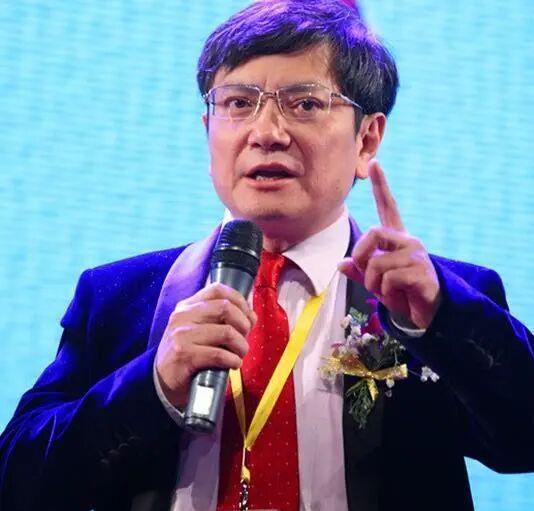 郑教授的话，一石激起千层浪。那您对英语学科的去留有什么想法？