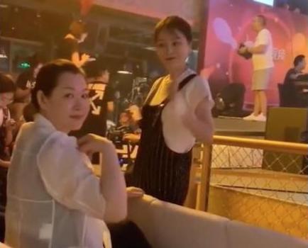赵本山老婆马丽娟照片:赵本山与再婚妻子马丽娟现状怎么样？