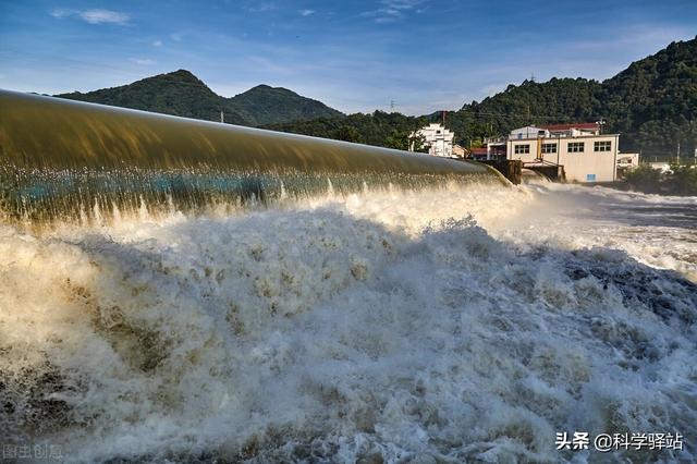 江苏南通河堤塌陷具体原因是什么，黄河为什么几字形绕开陕西