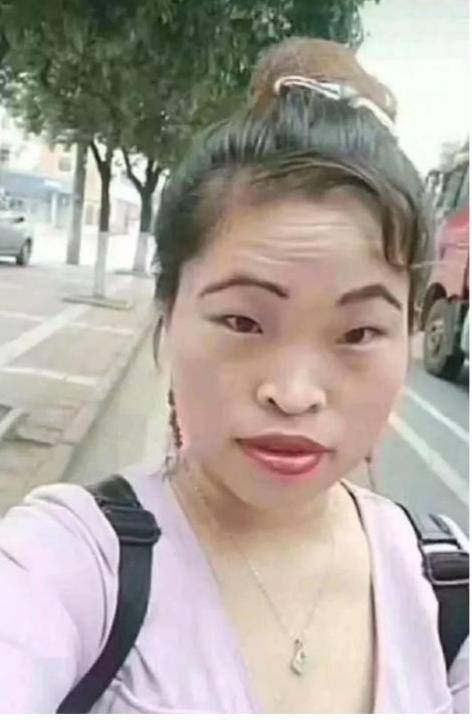 发一张生活中你周围你认为最漂亮的姑娘的照片？