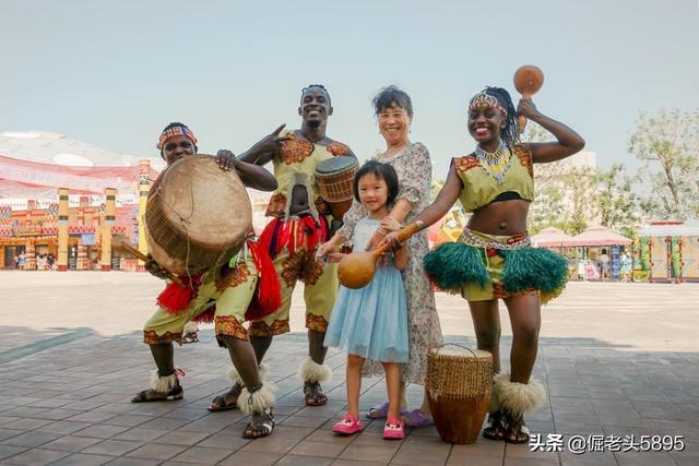 和家人旅游朋友圈文字:为什么大家出门旅游都喜欢把照片发朋友圈？