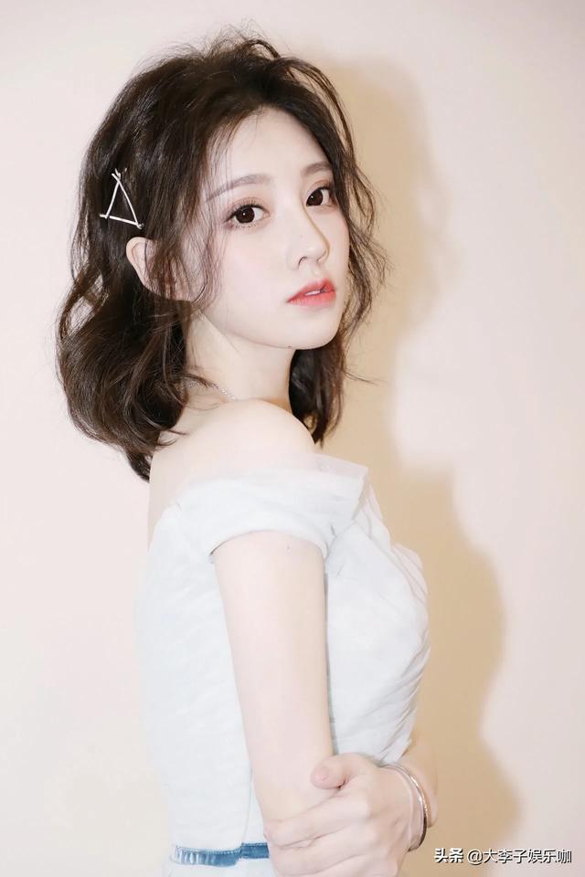快乐大本营张韶涵:冯提莫哔哩哔哩首秀，十分钟礼物突破一千万你怎么看？