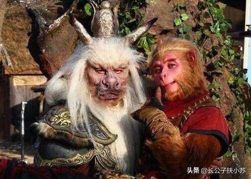 天津李四真实身份:上海徐晓峰和天津股侠对普通股民炒股，谁的参考价值更大一些？