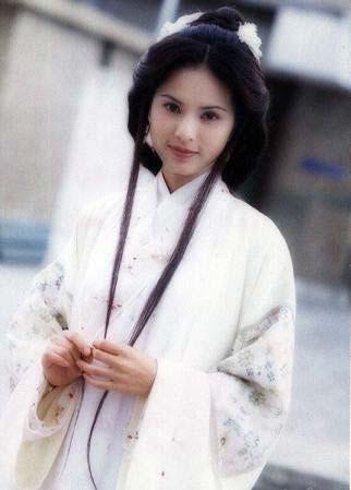 天龙八部中的王语嫣和段誉口中的神仙姐姐是什么关系