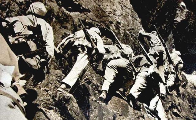 湘西土匪:您是怎么看待湘西土匪的？要求客观，不带偏见，不先入为主？