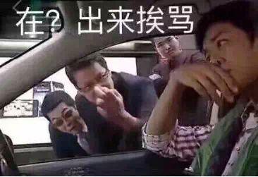 对狗耳朵说话的表情包:有谁知道狗狗如果对你撒娇意味着什么？