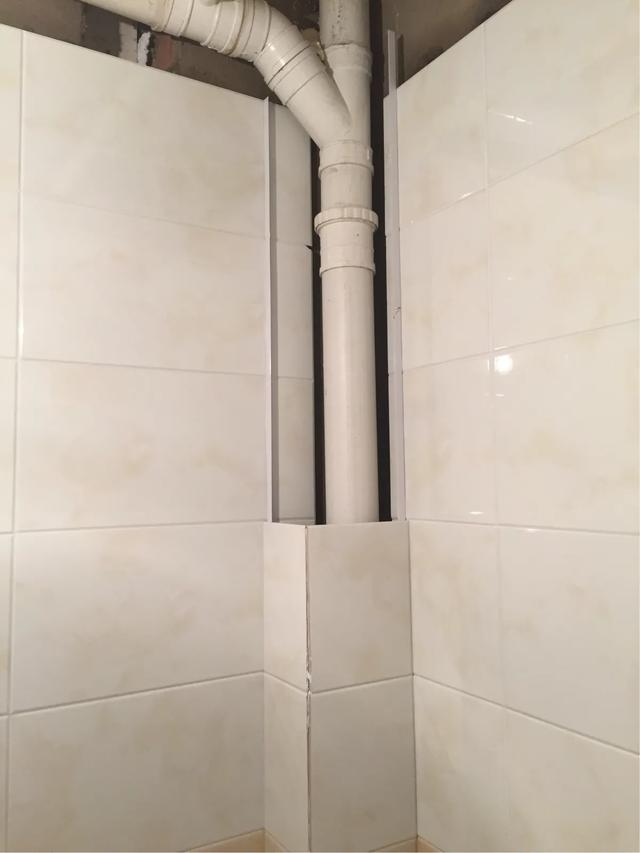 头条问答 - 卫生间下水管到墙角处怎么砌瓷砖?(7个回答)