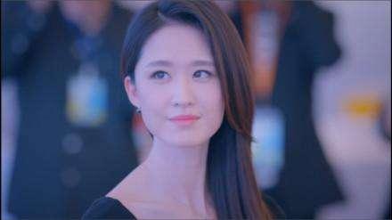 张雯图片:《斗罗大陆》真人版与动漫对比，你喜欢小舞还是朱竹清？