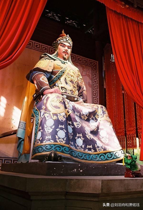 岳飞是不是和袁崇焕一样死得很冤？