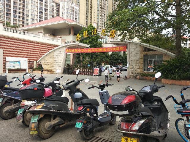 为什么我2800买的电动自行车还不如人家1000来块钱买的电动车跑的快？
