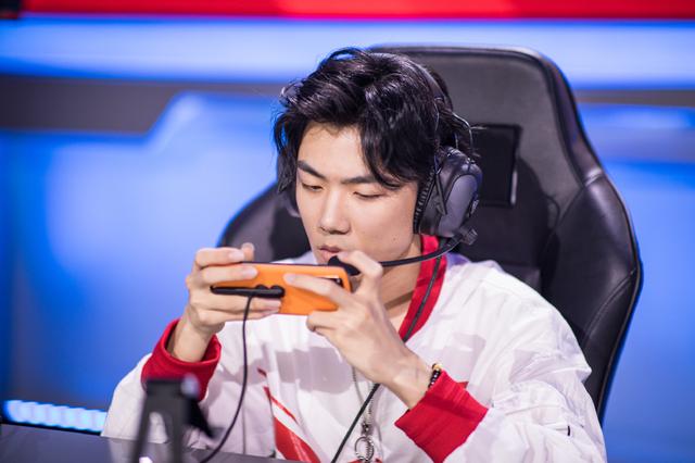 头条问答 - 韩涵撞车we.