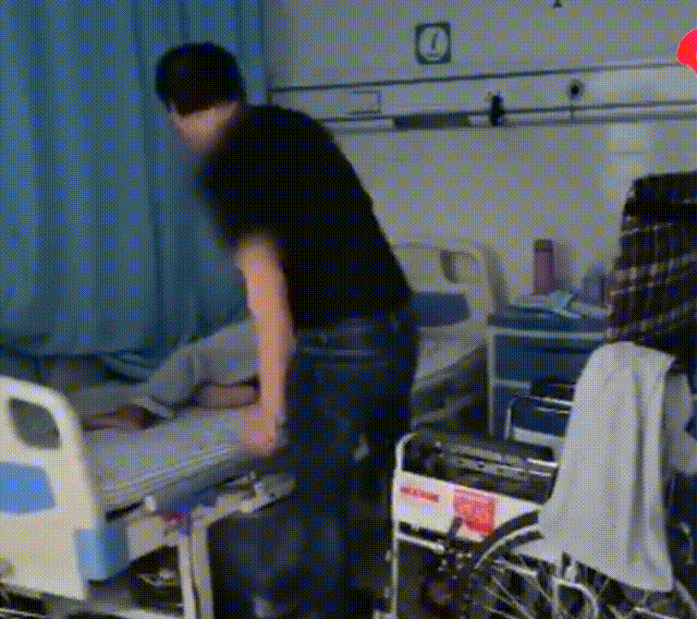 安徽阜阳医院灵异事件:安徽一男子用拖鞋暴打病床上的父亲，到底是怎么回事？