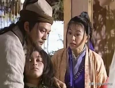 《天龙八部》里边萧峰究竟喜不喜欢阿紫,还是只是因为阿紫是阿朱的妹妹要照顾她？