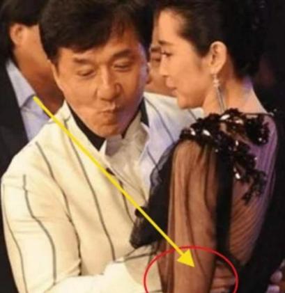 章子怡晒昆凌合影:章泽天和刘嘉玲章子怡合照，你觉得谁更胜一筹