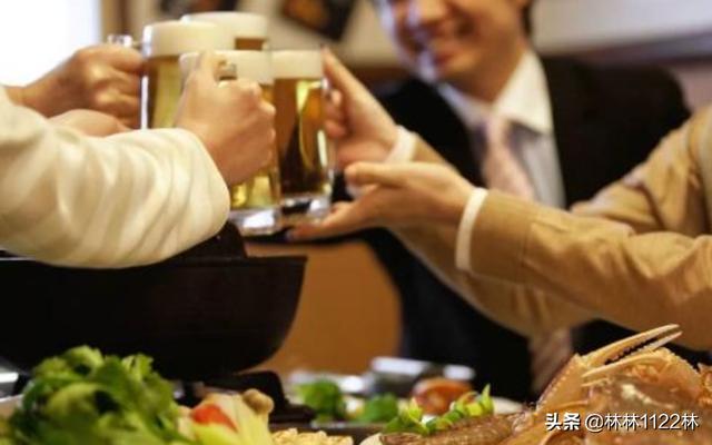 怎么喝酒不醉:在饭局上怎么喝酒不容易醉？