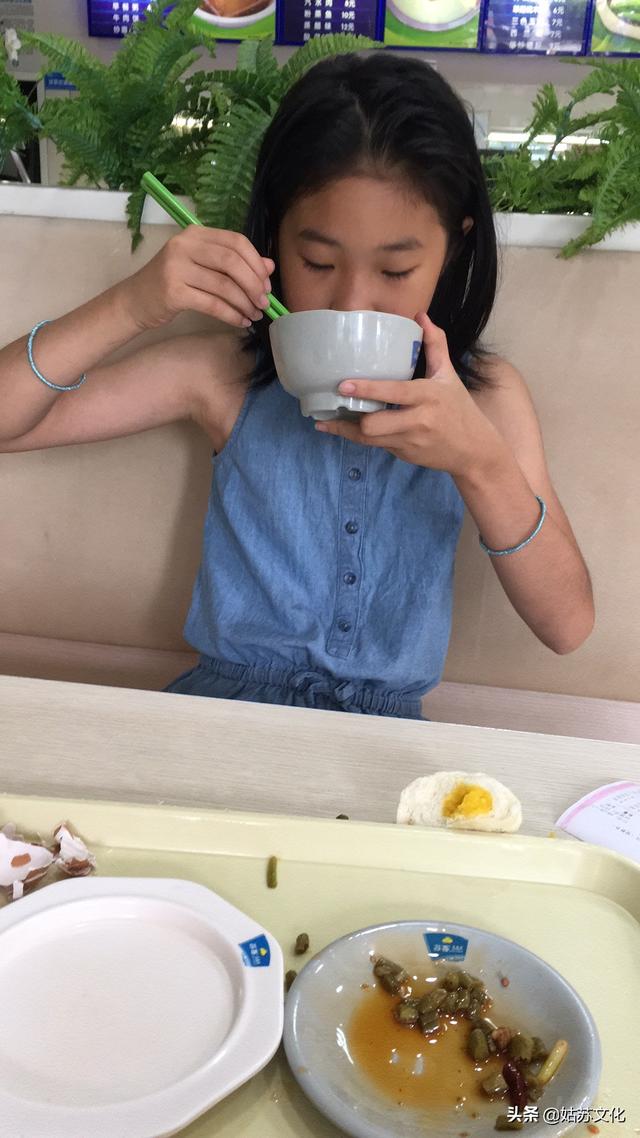 孩子注意力不集中怎么办:孩子注意力不集中怎么办?该如何治 小孩做事总是不能集中注意力，怎么样训练小孩的专注力？