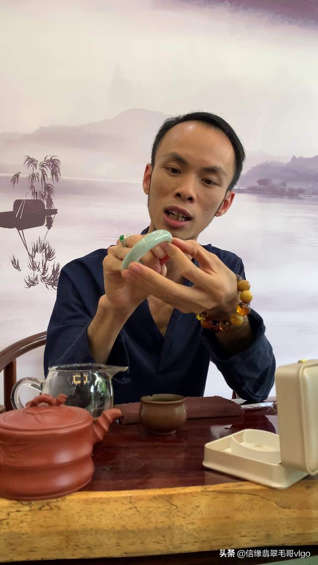 三千多的翡翠镯子怎么样,3千5买到内圈有裂纹翡翠手镯怎么办？