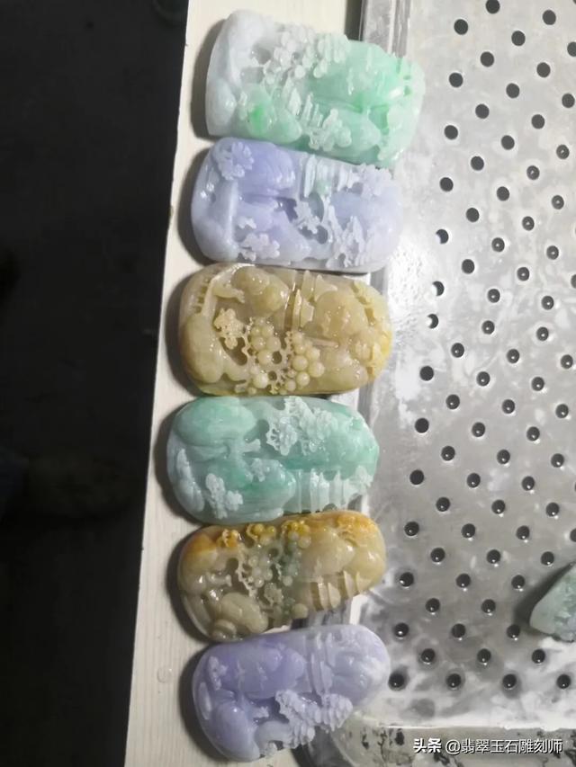 和田玉手镯70000元图片,在网上买了个六七百的手镯怎么觉得有点假？