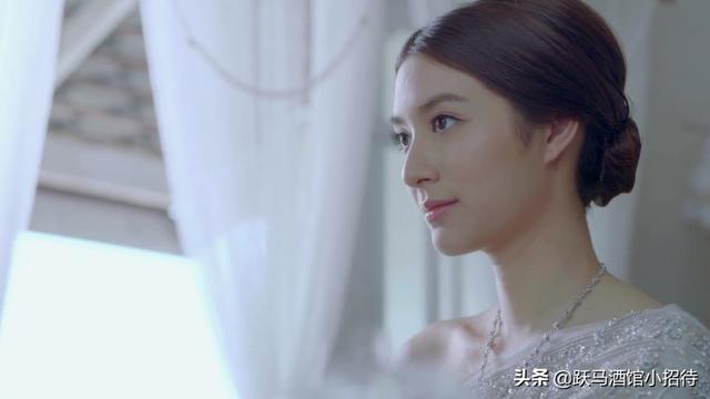 泰剧小女孩:最近在剧荒，有什么适合女生看的，不是今年上的电视剧可推荐吗？