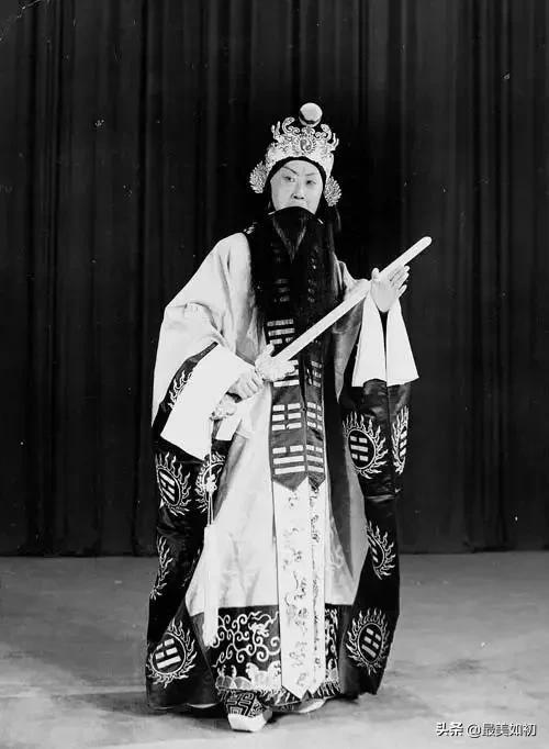 京剧言兴朋:武汉京剧院都有哪些名家？比上海京剧院厉害吗？