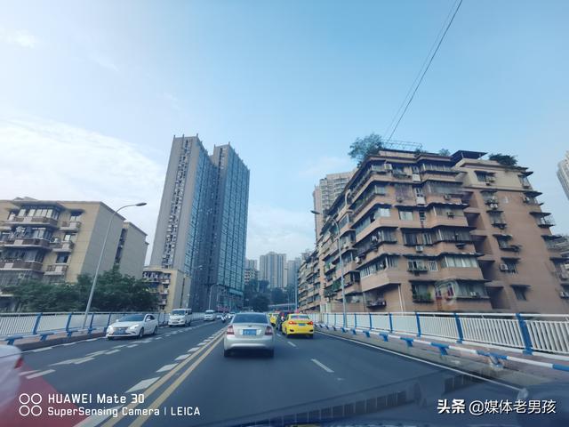 新车年检几年一次,新车一年年检还是两年年检一次？