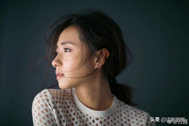 上海上海演员表:《上海滩》让靳东演许文强，杨烁演丁力，万茜演冯程程，怎么样？