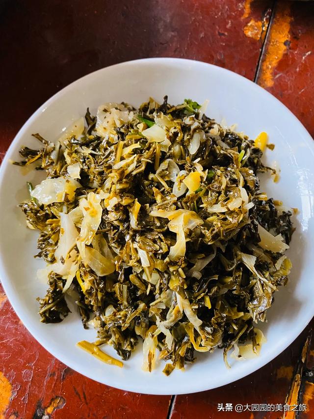 你家乡有什么特色野菜？有多少个品种,有什么特色吃法？