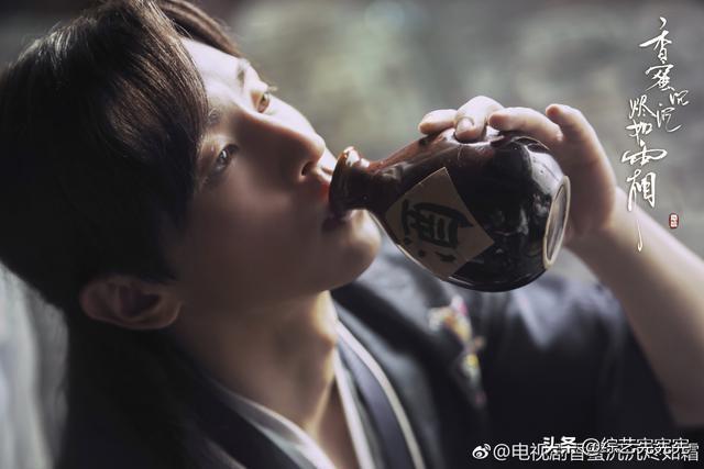 病弱反派饲养指南:哪部电视剧让你看到第一集就想全部看完的节奏？