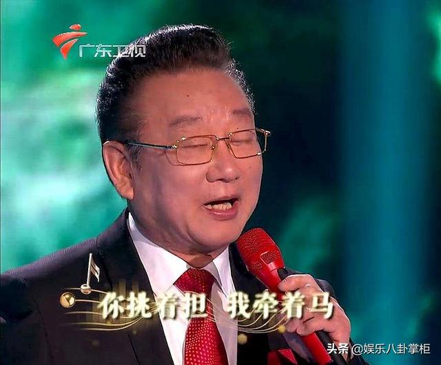 原唱无人问津,翻唱却火的“烂大街”的歌曲有哪些？