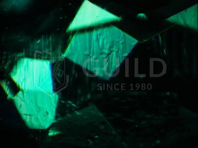 如何判断石头是不是玉石,怎样辨别一块石头是不是玉？需要详细回答？