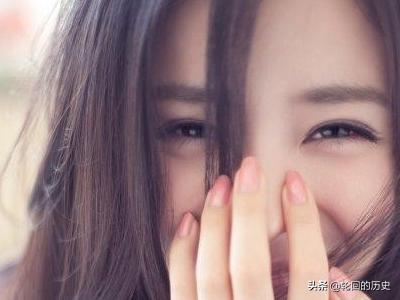 晚上有什么话题跟女孩在微信上聊