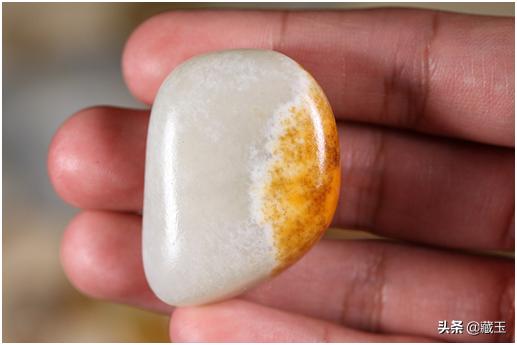 带皮籽料真假区别,籽料皮色哪种最好？原因是什么？