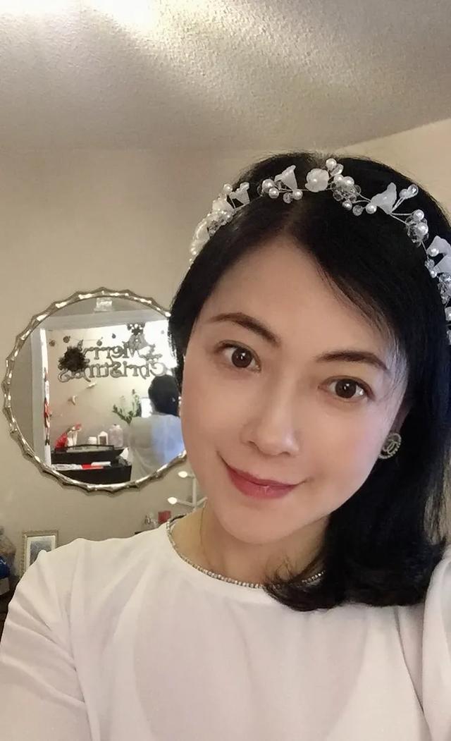 如何看待一些五十岁的阿姨还有满满的少女感