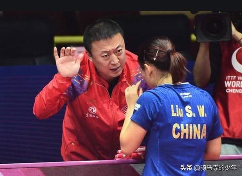 刘诗雯战胜田志希:一场速度与旋转的比拼，陈梦战胜刘诗雯晋级，怎么看两人的表现