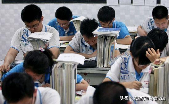 李作成简历:益阳市最具有影响力的人是谁？