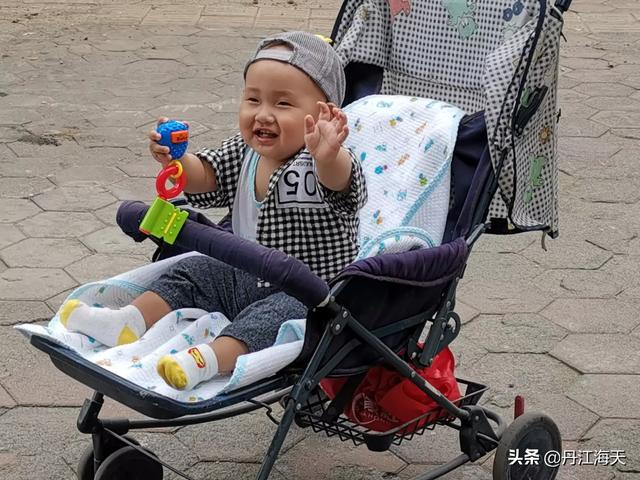 <a href=https://maguai.com/list/256-0-0.html target=_blank class=infotextkey>朋友圈</a>配图正能量:你手机里最正能量的图片是哪张？分享一下？(正能量图片女生图片)