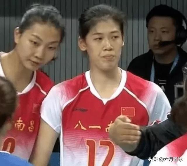 八一女排杀入决赛,为什么球迷质疑李盈莹等人参赛的声音越来越大呢？