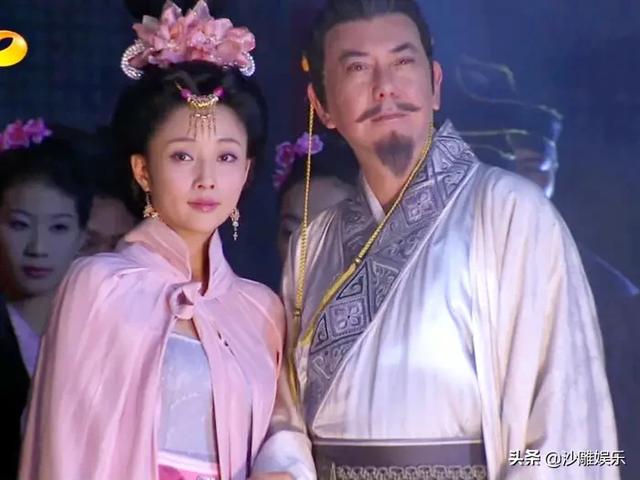殷桃资料:自从前夫入狱后，41岁“水蜜桃”殷桃，为何至今未婚？