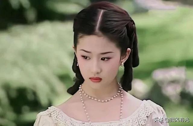 刘亦菲简历:刘亦菲为什么不改回中国国籍